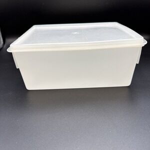 Eagle Super Seal Storage Container USA 9 X 7x 4" Rectangle White